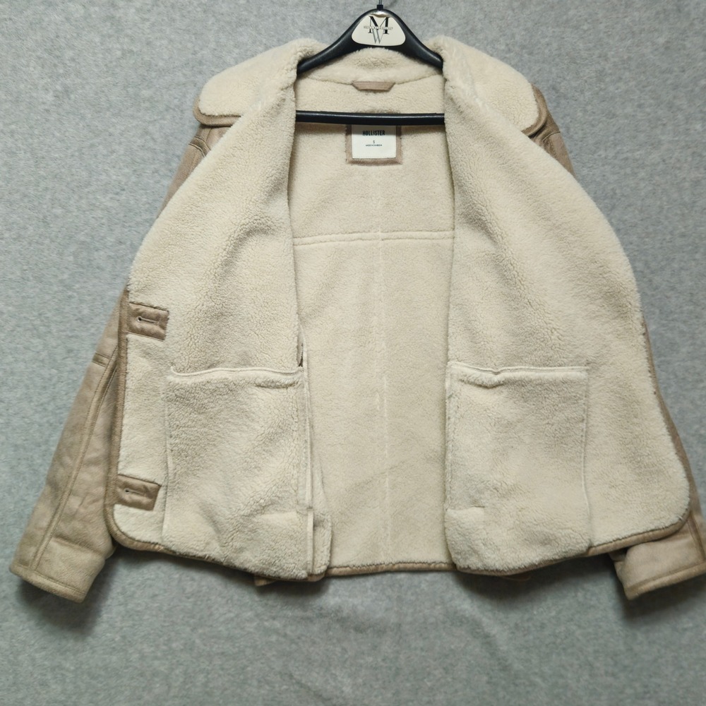 HOLLISTER Womens Sherpa Lined Faux Suede Jacket Small Tan Cozy Button Front - Picture 3 of 9